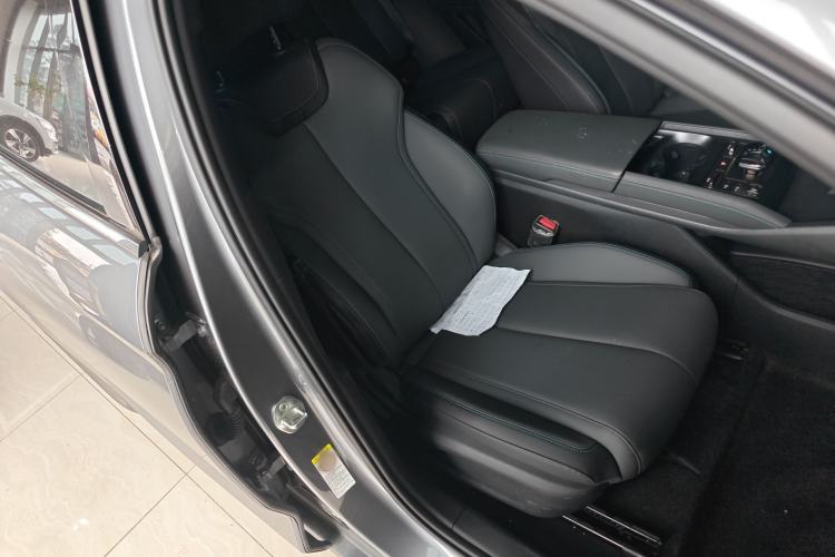 Used BYD Qin L 2024 DM-i 80KM Leading Model