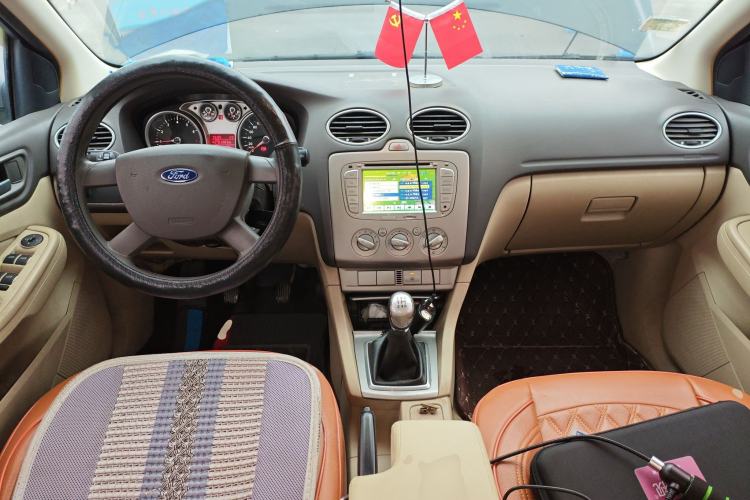 Used Ford Focus 2012 Sedan Classic 1.8L Manual Base Model