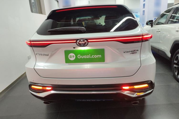 Used Toyota Venza 2022 2.0L CVT Four-Wheel Drive Supreme Edition Rear