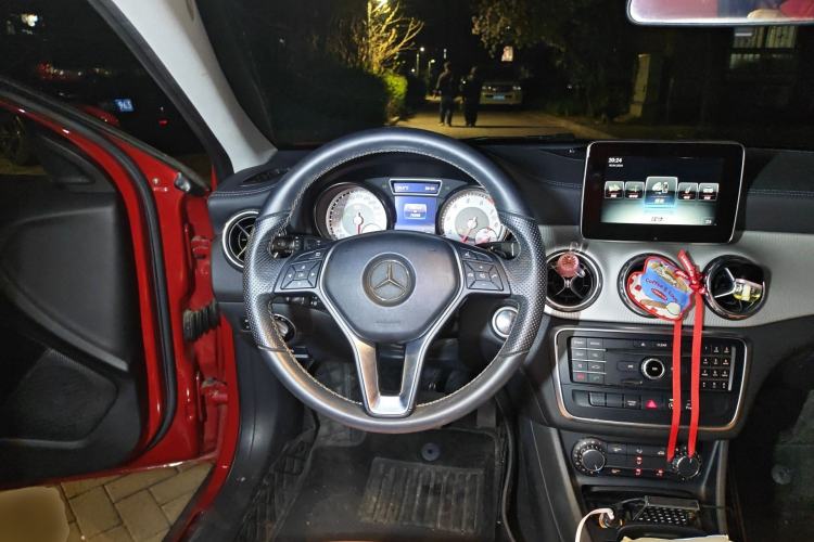 Used Mercedes-Benz GLA 2016 GLA 200 Fashion Model Steering Wheel