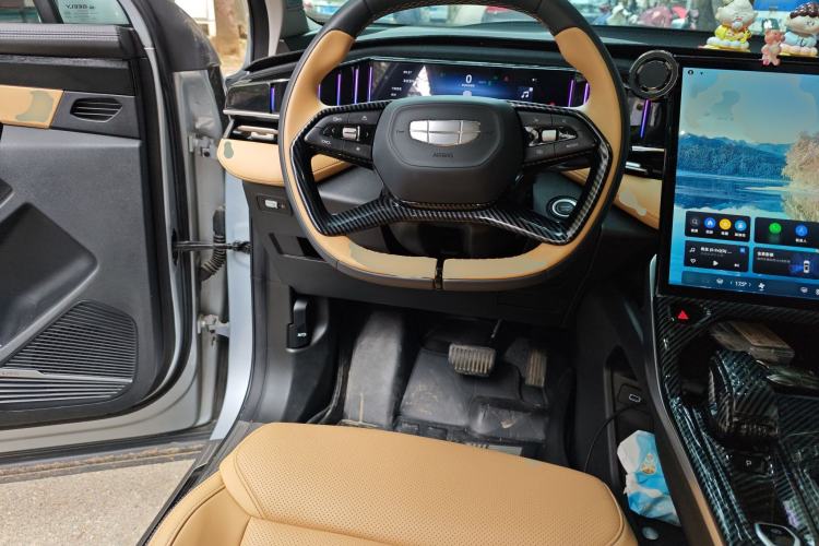 Used Geely Auto FX11 2023 1.5TD DCT Prestige Edition