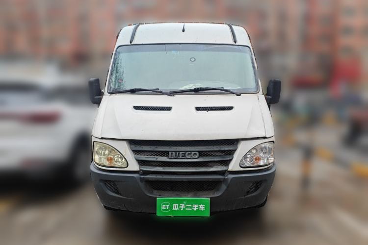 Used Iveco Power Daily 2013 2.8T-V36 Box Truck Front