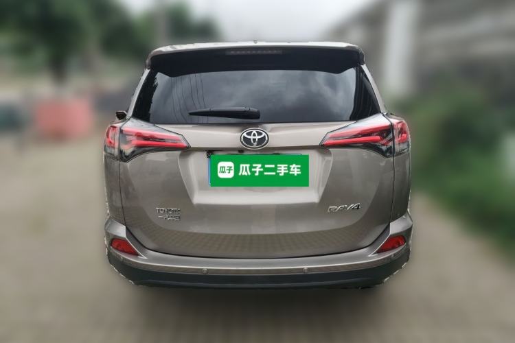 Used Toyota RAV4 2019 2.0L CVT Two-Wheel Drive Fashion X Limited Edition China V Standard