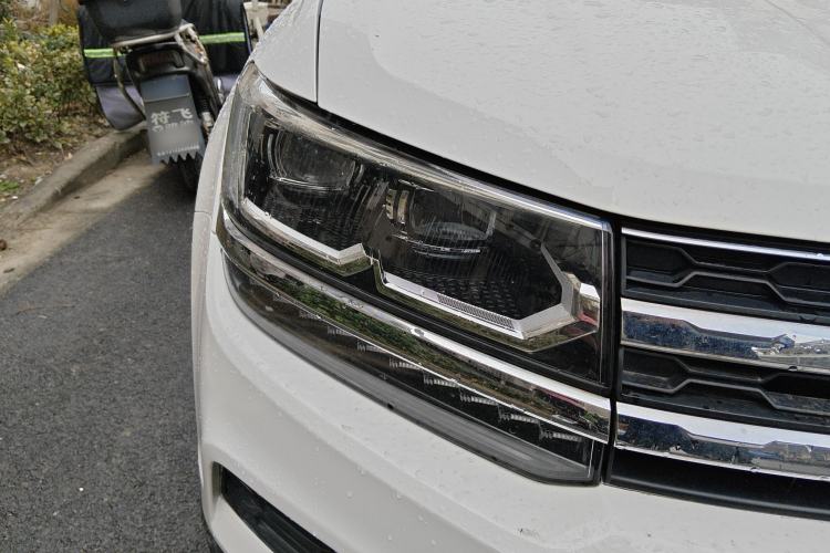 Used Volkswagen Tharu 2020 280TSI Two-Wheel Drive Luxury Edition China VI Standard Right Front Headlight