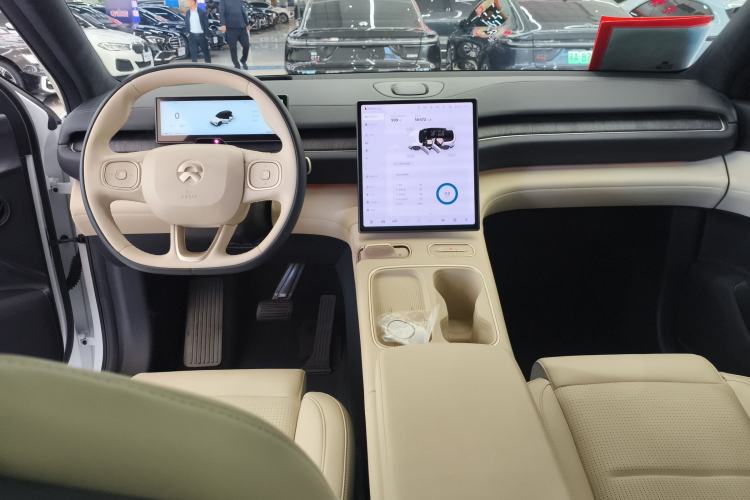 Used Nio ES6 2023 75 kWh
