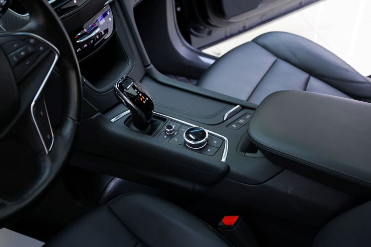 Used Cadillac XT5 2021 2.0T Four-Wheel Drive Premium Edition Interior 5