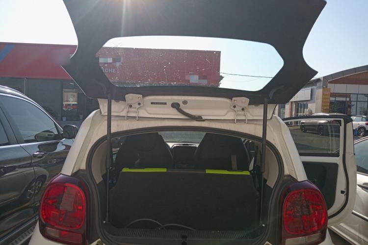 Used Roewe Clever 2021 302 km New Four-Seater Super-Efficient Version