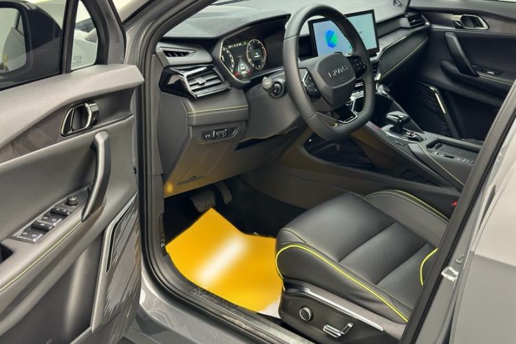 Used Lynk & Co 06 2023 Remix 1.5T Dynamic Halo
