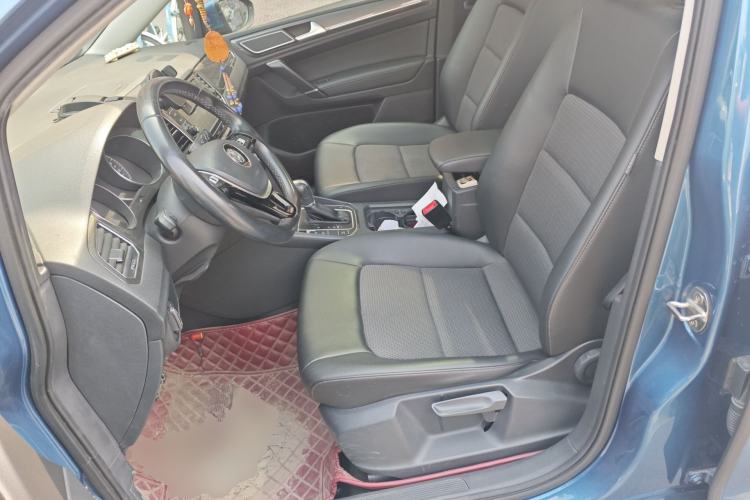 Used Volkswagen Golf Sportsvan 2018 230TSI Automatic Trend Edition Left Front Seat