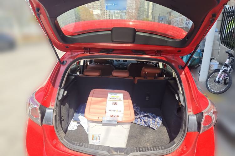 Used Mazda 3 2013 Hatchback 1.6L Automatic Elite Model Trunk