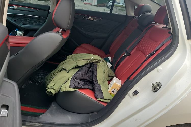 Used Dongfeng Aeolus Yixuan MAX 2021 1.5T Ultra-Stylish Trendsetter Edition Left Rear Seat