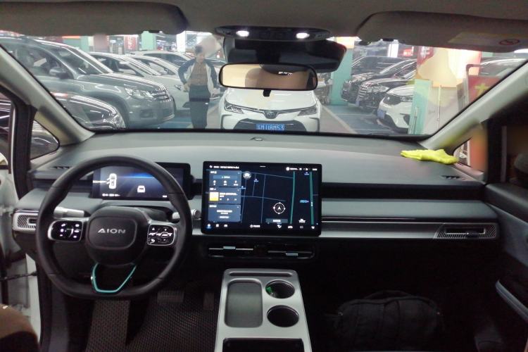 Used AION Y 2024 Plus 510 Intelligent Driving Version Center Console