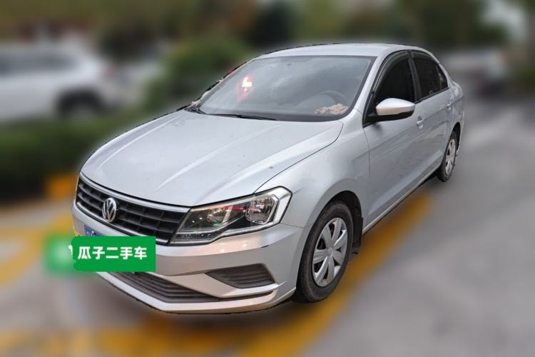 Used Volkswagen Jetta 2017 1.5L Manual Fashion Edition