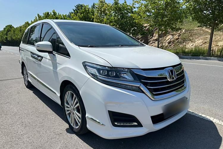 Used Honda Elysion 2016 2.4L Classic Edition
