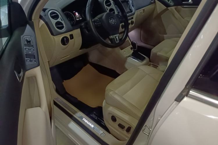 Used Volkswagen Tiguan L 2015 1.8TSI Automatic Two-Wheel Drive Luxury Model