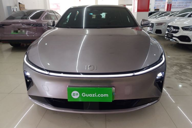 Used CHANGAN NEVO A07 2025 Blue Whale Range-Extending Model 140 Elite Version Front