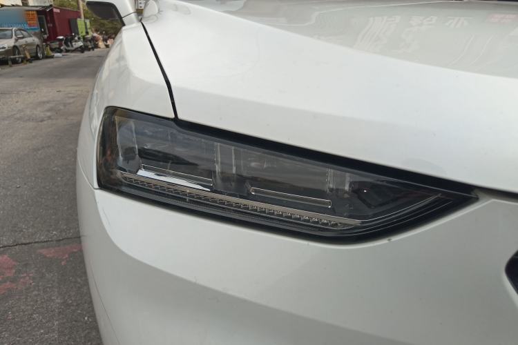 Used Wey VV7 2017 2.0T Flagship Model Right Front Headlight