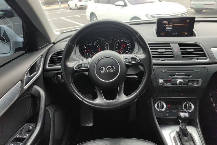 Used Audi Q3 2015 35 TFSI Comfort Model