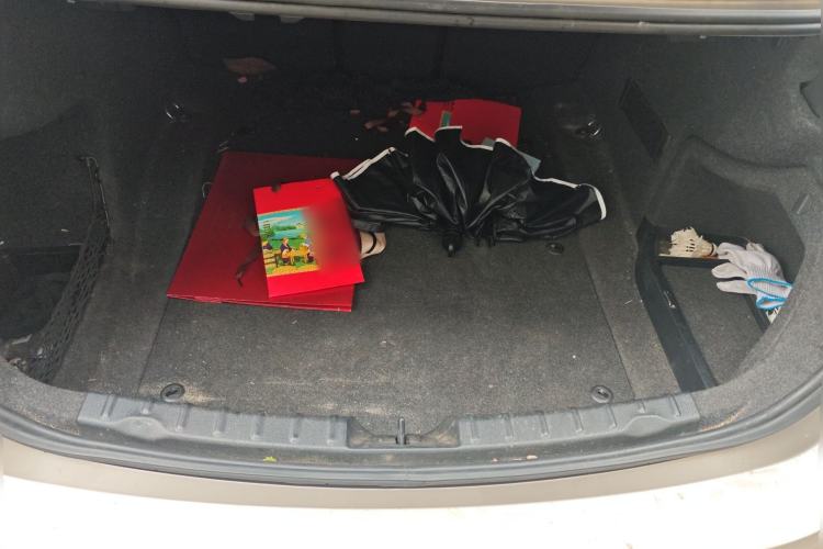 Used BMW 3 Series 2015 320Li Fashion Model Trunk