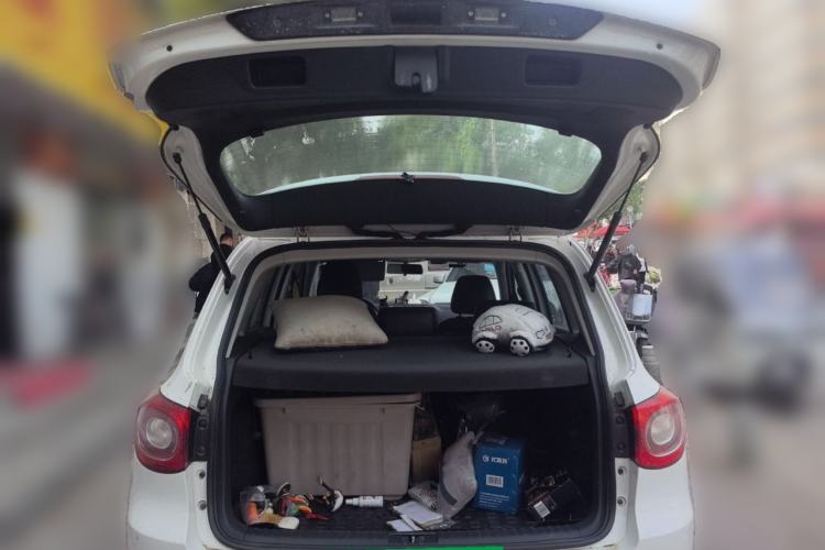 Used Volkswagen Tiguan 2012 2.0 TSI Automatic All-Wheel Drive Elite Edition Trunk