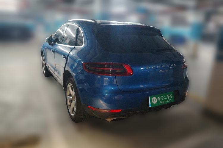 Used Porsche Macan 2016 Macan 2.0T Rear Left 45 Deg