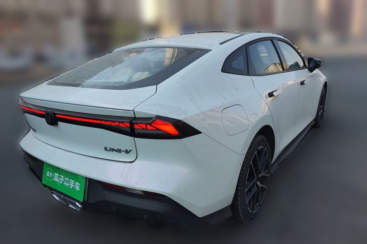 Used Changan UNI-V iDD 2024 Blue Whale Smart Electric iDD 136km Luxury Model