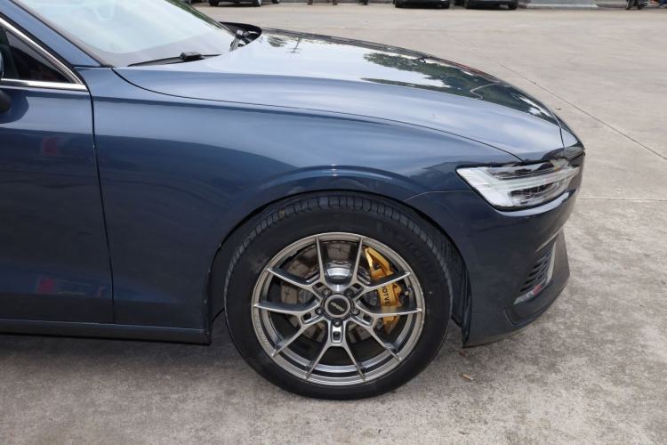 Used Volvo S60 New Energy 2021 T8 E-Drive Hybrid Four-Wheel Drive Smart Luxury Edition
