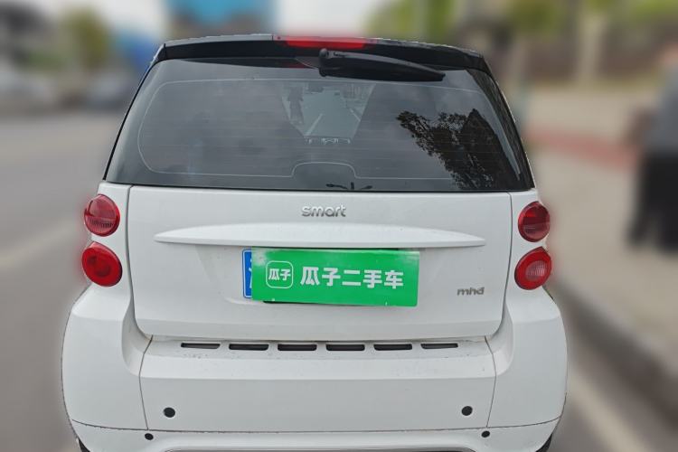 Used smart fortwo 2014 1.0 MHD Hardtop New Year Special Edition Exterior 4