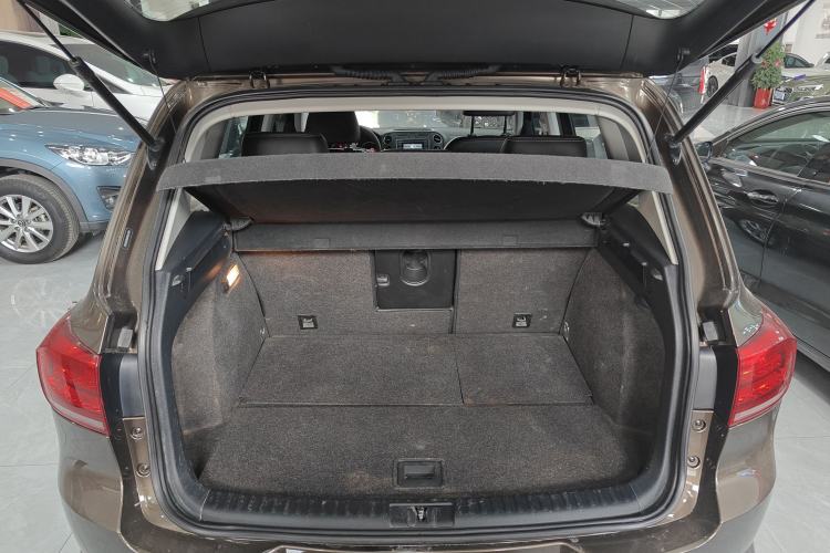 Used Volkswagen Tiguan L 2016 280TSI Automatic Two-Wheel-Drive Silk Road Style Edition