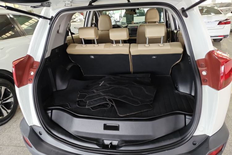 Used Toyota RAV4 2013 2.0L CVT Four-Wheel Drive New Edition
