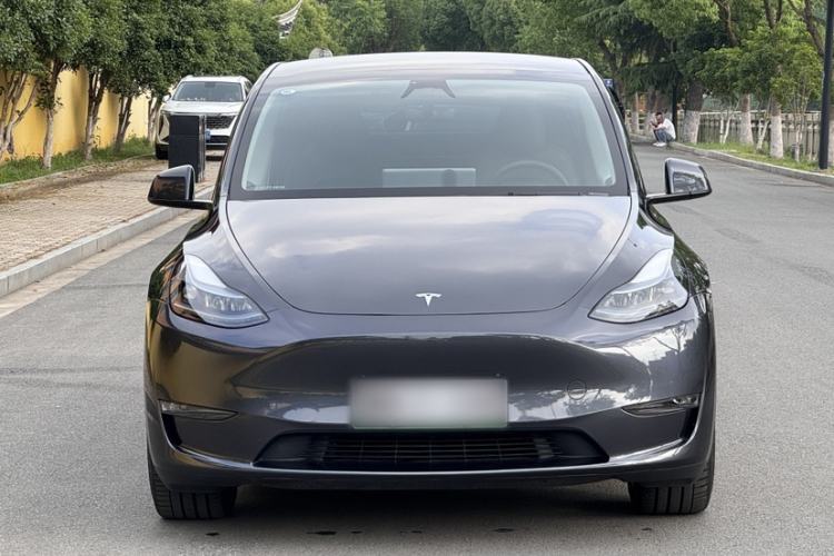 Used Tesla Model Y 2024 Long-Range All-Wheel-Drive Version
