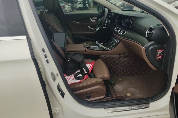 Used Mercedes-Benz E-Class 2019 E 260 L Sport Edition Right Front Seat