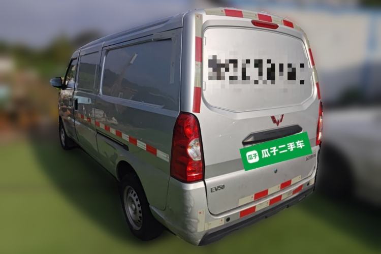 Used Wuling EV50 2022 Affordable Model Anchi with 35.904 kWh
