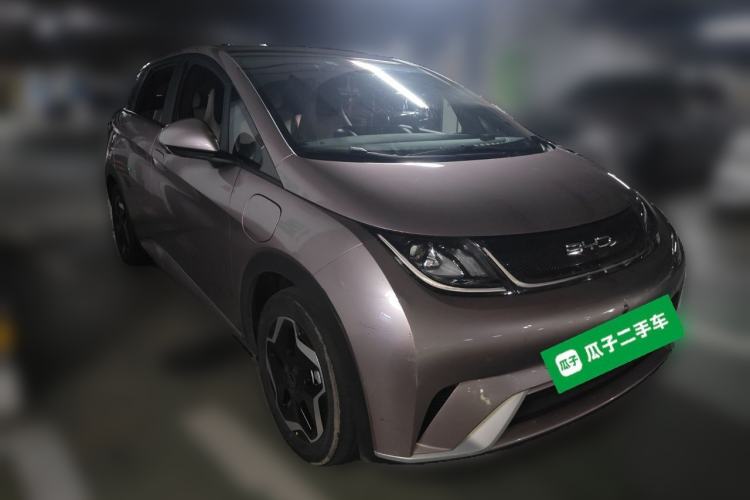 Used BYD Dolphin 2021 405 km Fashion Edition Front Right 45 Deg