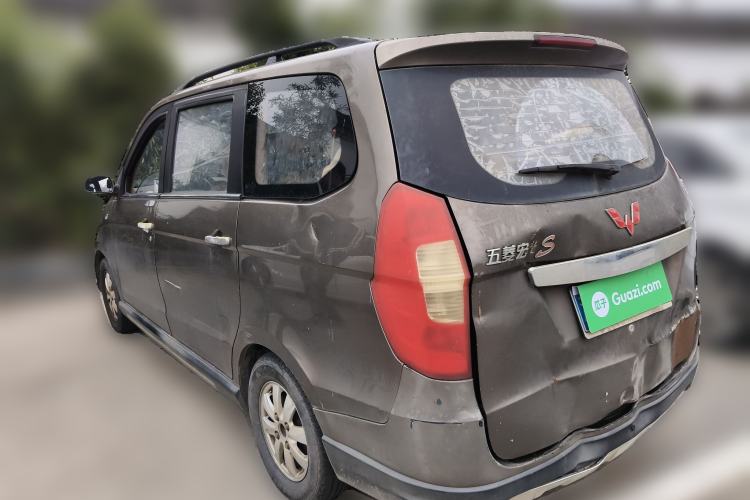 Used Wuling Hongguang 2014 1.2L S Comfort Model China IV