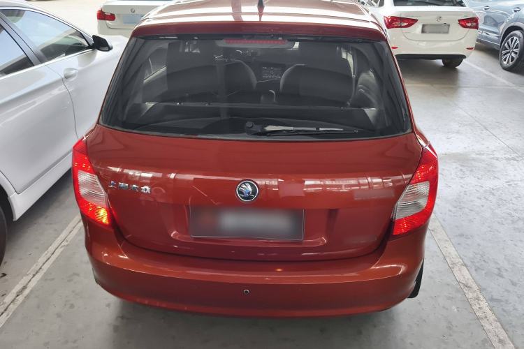 Used Skoda Fabia 2014 1.4L Automatic Crystal Edition
