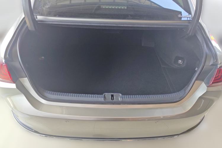 Used Lexus ES 2018 300h Premier Edition China VI Standard Trunk