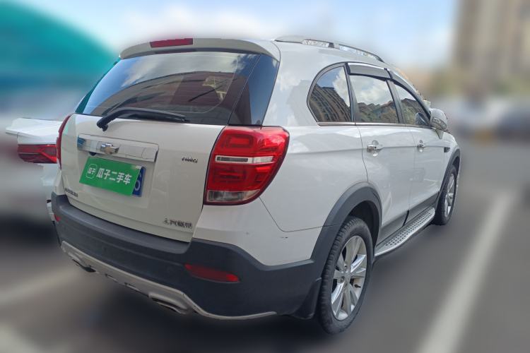 Used Chevrolet Captiva 2017 2.4L 4x4 Flagship Edition 7-Seater
