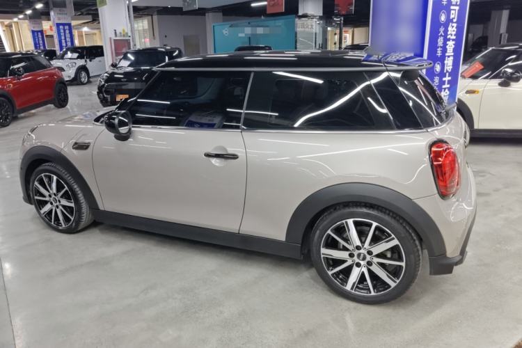 Used MINI MINI 2022 Updated 1.5T COOPER Artist
