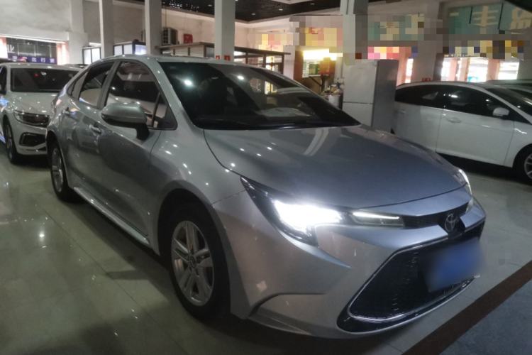 Used Toyota Levin 2019 185T CVT Luxury Edition China VI Standard Front Right 45 Deg