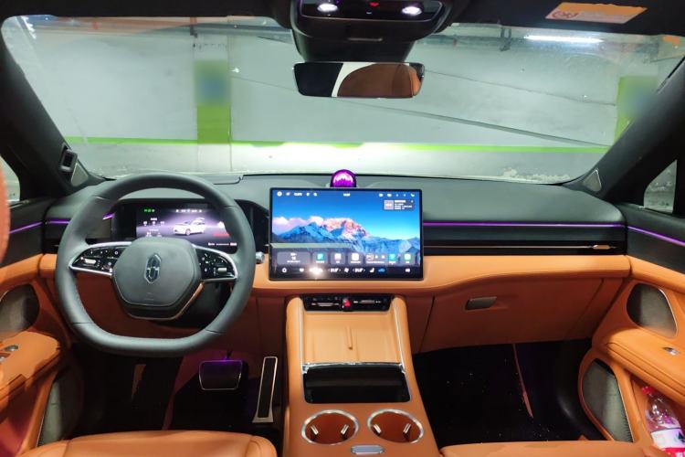 Used Hima AITO M5 2025 Extended-Range Ultra All-Wheel-Drive Version Center Console