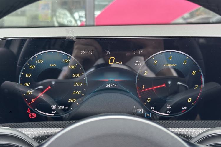 Used Mercedes-Benz A-Class 2022 Revised Version A 200 L Sport Sedan Fashionable Style Interior 13