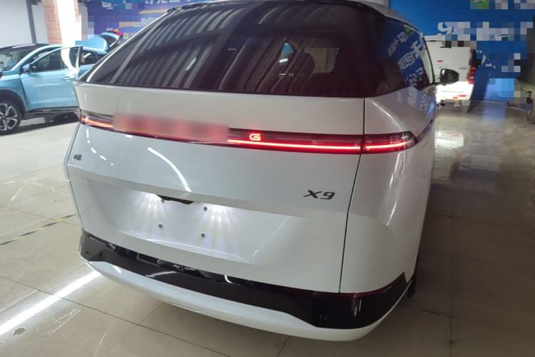 Used XPeng X9 2025 740 Ultra-Long Range Max
