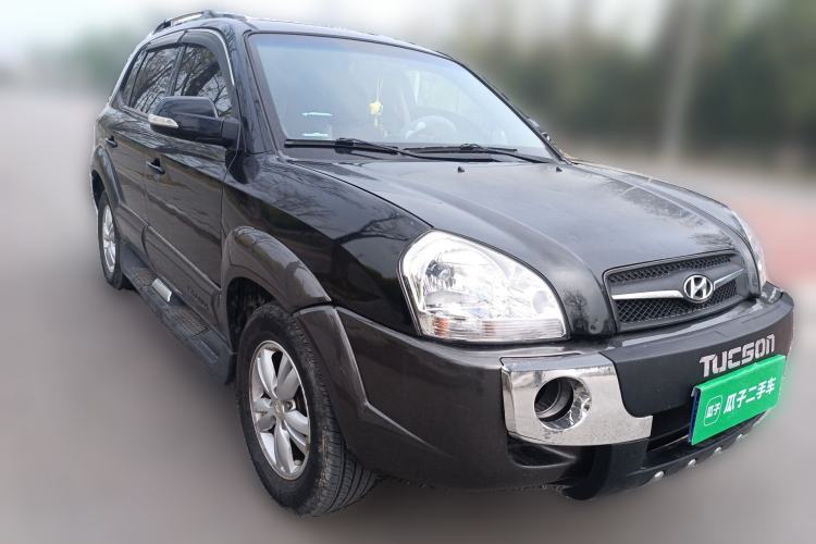 Used Hyundai Tucson 2009 2.0L Automatic Two-Wheel Drive with Sunroof