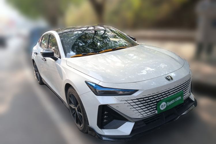 Used CHANGAN UNI-V 2023 1.5T Prestige Model