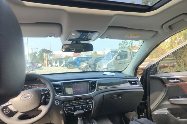 Used GAC Trumpchi GS8 2017 320T Two-Wheel Drive Luxury Smart Connectivity Version (7 Seats)
