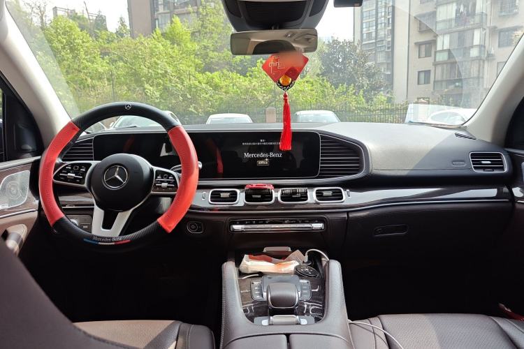 Used Mercedes-Benz GLS 2021 GLS 450 4MATIC Stylish Model Center Console