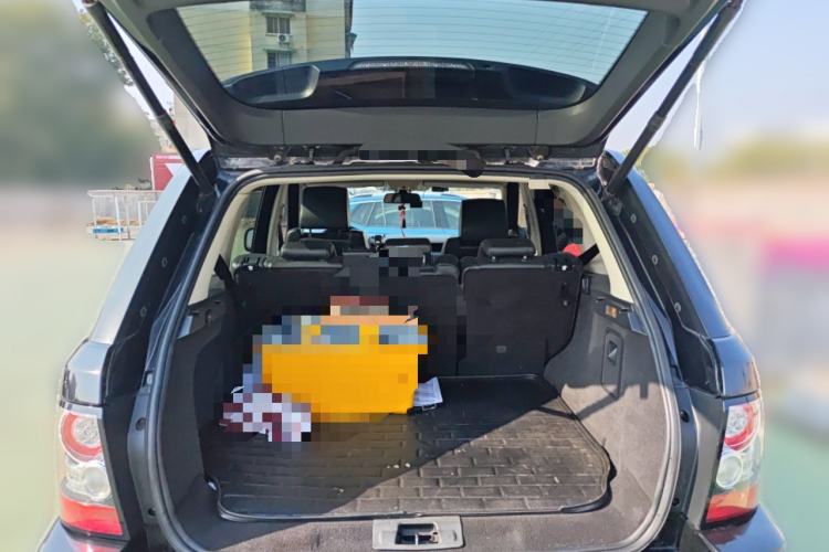 Used Land Rover Range Sport 2013 3.0 TDV6 Diesel Edition Trunk