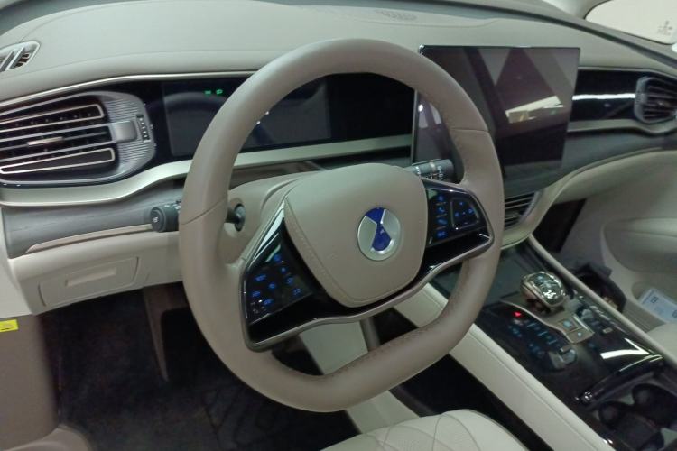 Used Denza D9 2022 DM-i 970 Four-Wheel Drive Flagship Model