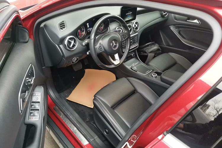 Used Mercedes-Benz GLA 2017 GLA 220 4MATIC Fashion Model
